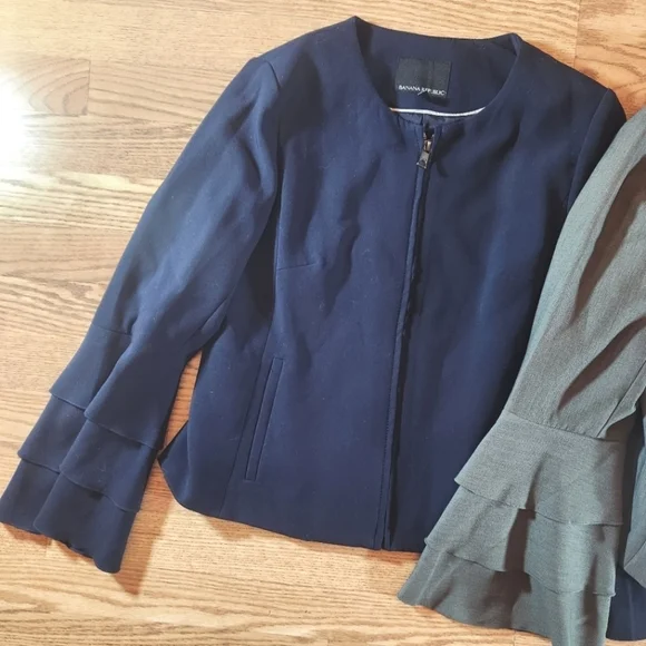 EUC Banana Republic Women's Jackets with Ruffle Sleeves, Size 6 - Picture 3 of 10